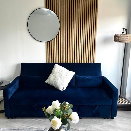 Serene 2-Bed Flat With Canal Views - Coop Live & Ethiad Manchester Exteriör bild