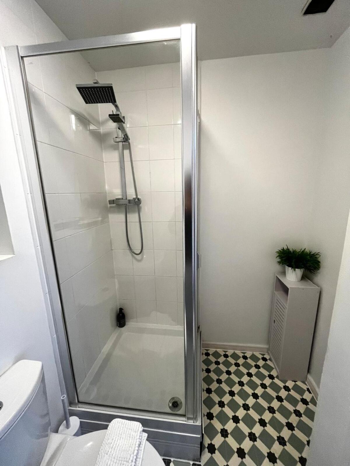 Serene 2-Bed Flat With Canal Views - Coop Live & Ethiad Manchester Exteriör bild